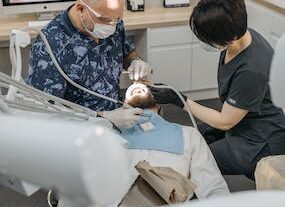 Implanty zębowe a regeneracja kości