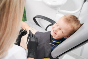 Jak często odbywać wizyty kontrolne u ortodonty dziecięcego?