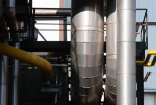 Jakie właściwości ma kompozyt materiałowo-gumowy w instalacjach przemysłowych?